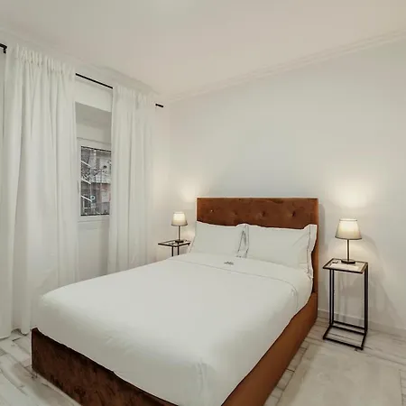 Flat 5 *