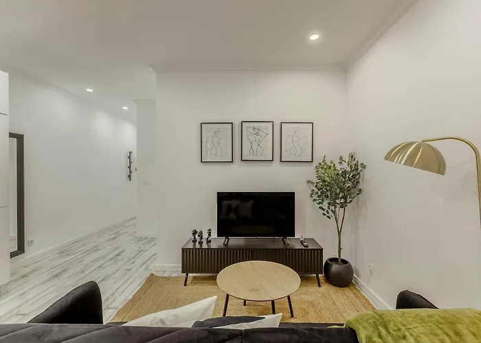 Flat 5 Амадора